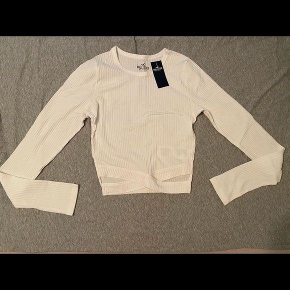 NWT Long Sleeve Hollister Crop Top - Picture 1 of 3